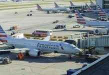 American Airlines Temporarily Grounds U.S. Flights Due to Technical Glitch american-airlines-temporarily-grounds-us-flights-due-to-technical-glitch