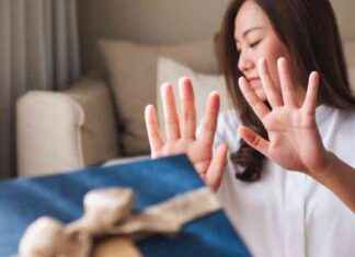 Christmas Gift Return Policies at Major Retailers: What You Need to Know christmas-gift-return-policies-at-major-retailers-what-you-need-to-know