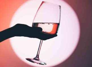 Damp January: A More Flexible Alternative to Dry January damp-january-a-more-flexible-alternative-to-dry-january