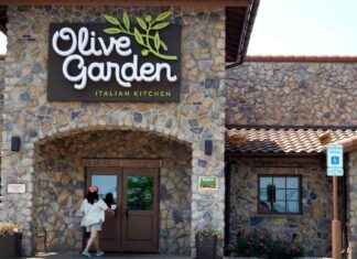 Darden Restaurants Stock Rises Thanks to Olive Garden and LongHorn Steakhouse Success darden-restaurants-stock-rises-thanks-to-olive-garden-and-longhorn-steakhouse-success