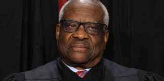 Senate Democrats Criticize Clarence Thomas’ Unprecedented Acceptance of Gifts senate-democrats-criticize-clarence-thomas-unprecedented-acceptance-of-gifts