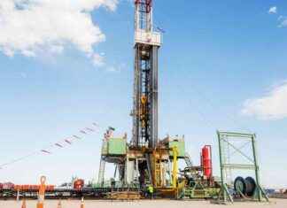 The Potential Impact of AI on the Oil Industry: Opportunities and Challenges the-potential-mpact-of-a-on-the-oil-ndustry-opportunities-and-challenges