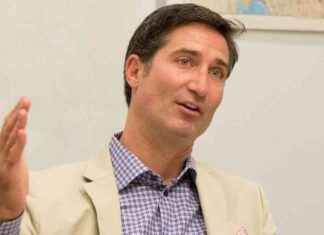 Brian Niccol: Starbucks’s New CEO and His Impact on the Company brian-niccol-starbuckss-new-ceo-and-his-mpact-on-the-company