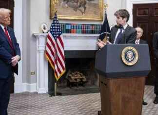 China’s DeepSeek AI: Uncovering the Truth Behind the Sell-off Claims chinas-deepseek-a-uncovering-the-truth-behind-the-sell-off-claims