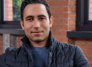 Empowering Creative Professionals: Rethinking Artist Signatures in the Age of AI empowering-creative-professionals-rethinking-artist-signatures-in-the-age-of-a