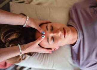 Face Yoga Workouts: The Rising Trend in Facial Fitness – Boost Your Business Today face-yoga-workouts-the-rising-trend-in-facial-fitness-boost-your-business-today