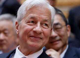 JPMorgan Chase Continues Buybacks Despite CEO’s Concerns: Analysis & Insights jpmorgan-chase-continues-buybacks-despite-ceos-concerns-analysis-nsights