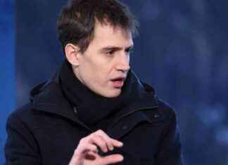 Mensch, CEO of French AI Champion Mistral, Confirms Company is Not for Sale mensch-ceo-of-french-a-champion-mistral-confirms-company-is-not-for-sale