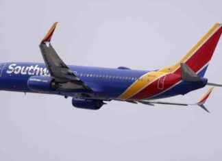 Southwest Airlines Sued by DOT, Frontier Fined for Chronically Delayed Flights southwest-airlines-sued-by-dot-frontier-fined-for-chronically-delayed-flights