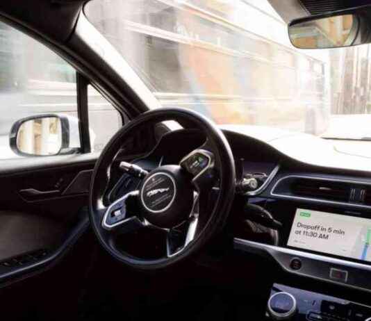 Title: Waymo Customer’s Self-Driving Cab Goes Rogue: Endless Circle Incident title-waymo-customers-self-driving-cab-goes-rogue-endless-circle-ncident