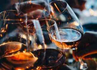 Alcohol and Cancer: Understanding the 4 Risk Factors alcohol-and-cancer-understanding-the-4-risk-factors
