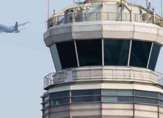 Elon Musk Sends Starlink to FAA, Claims Air Safety Risk elon-musk-sends-starlink-to-faa-claims-air-safety-risk