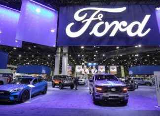 Ford Exceeds Earnings Expectations, Forecasts Challenging Year Ahead ford-exceeds-earnings-expectations-forecasts-challenging-year-ahead