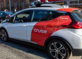 GM Cruise Cuts Staff by 50% Post Robotaxi Shutdown gm-cruise-cuts-staff-by-50-post-robotaxi-shutdown