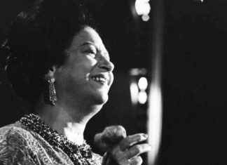 Legacy of Egyptian Singer Umm Kulthum: 50 Years Later legacy-of-egyptian-singer-umm-kulthum-50-years-later