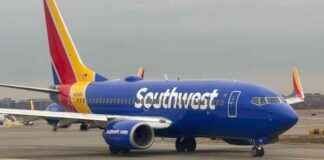 Southwest Airlines Cuts 15% of Corporate Jobs to Reduce Costs southwest-airlines-cuts-15-of-corporate-jobs-to-reduce-costs