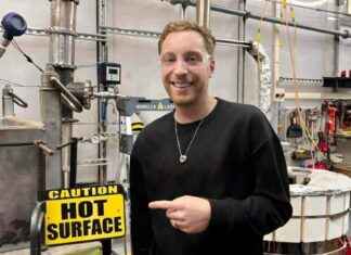 Clean-Tech Startup Partners with Pentagon: A Surprising Success Story clean-tech-startup-partners-with-pentagon-a-surprising-success-story